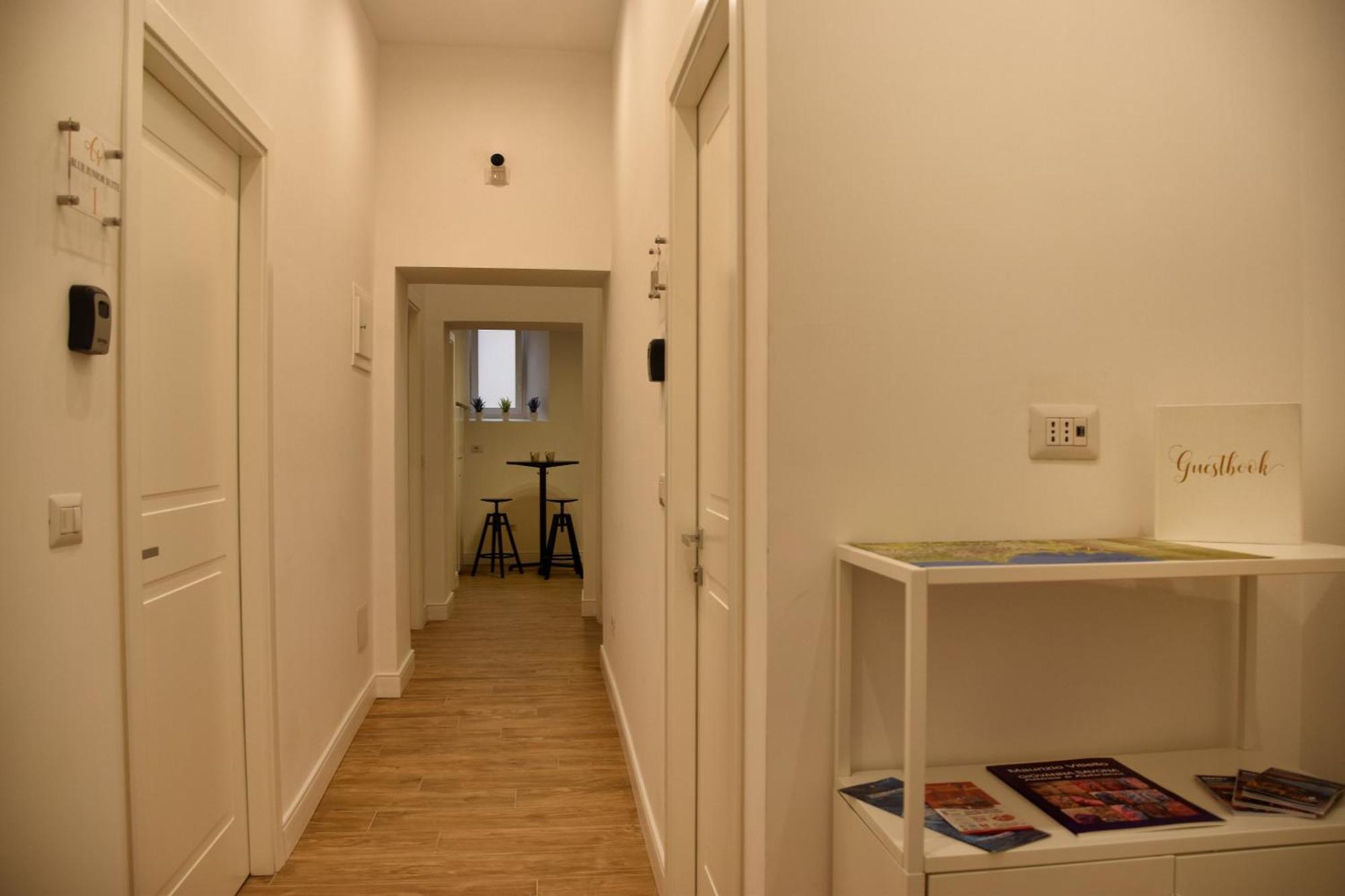Centro Storico Rooms Naples Exterior photo